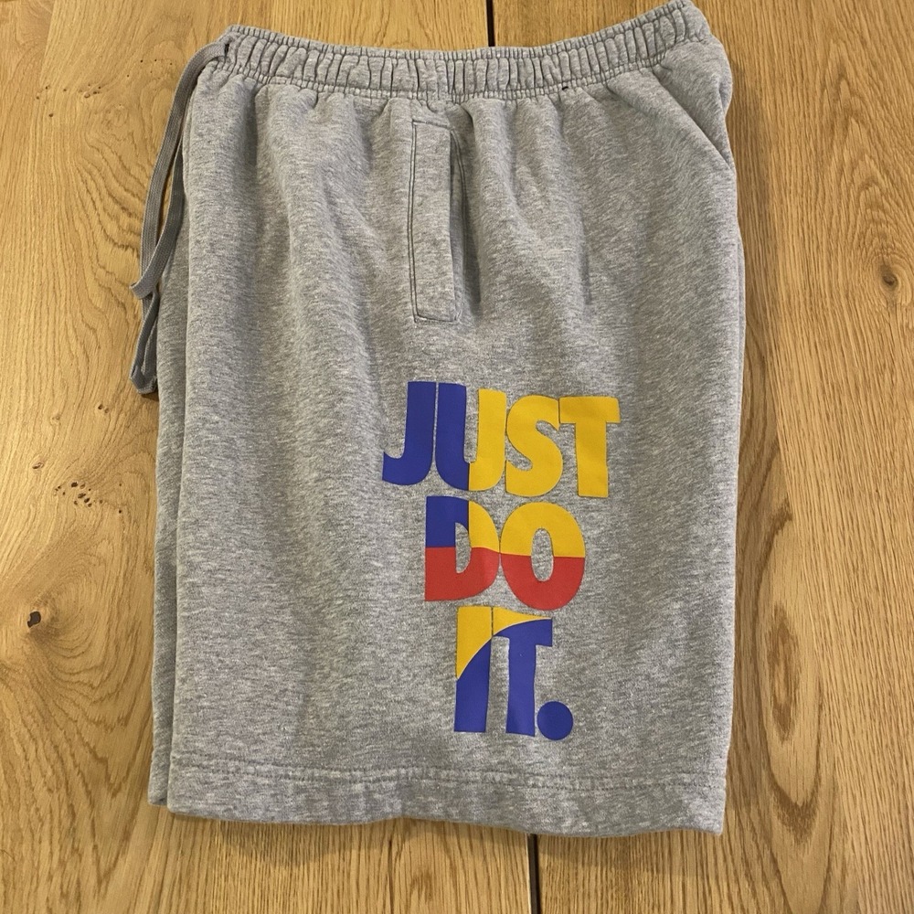 Nike Sportswear Fleece Shorts "Just Do It" Spell Out Gray Men's SMALL 9" Inseam